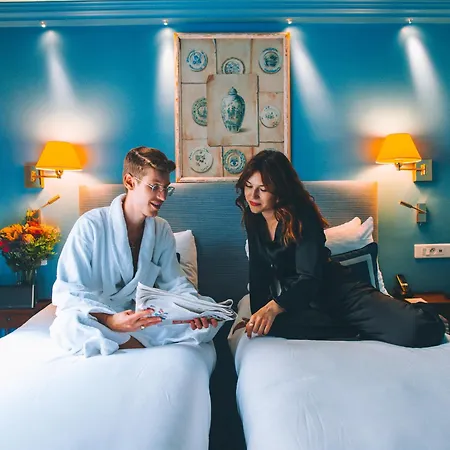 Hotel Le Relais Montmartre Parigi