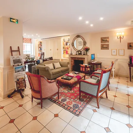 Le Relais Montmartre Hotel Parigi