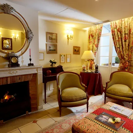 Le Relais Montmartre 4* Paris