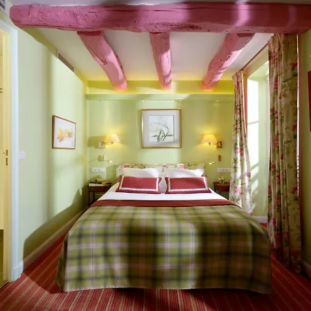 Hotel Le Relais Montmartre Parigi