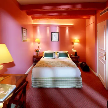 Le Relais Montmartre 4*