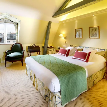 Le Relais Montmartre 4* Parigi