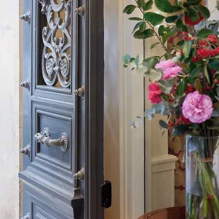 Le Relais Montmartre 4* Paris