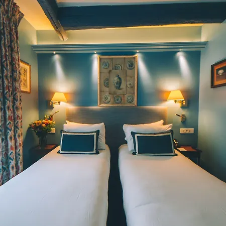 Le Relais Montmartre Parigi
