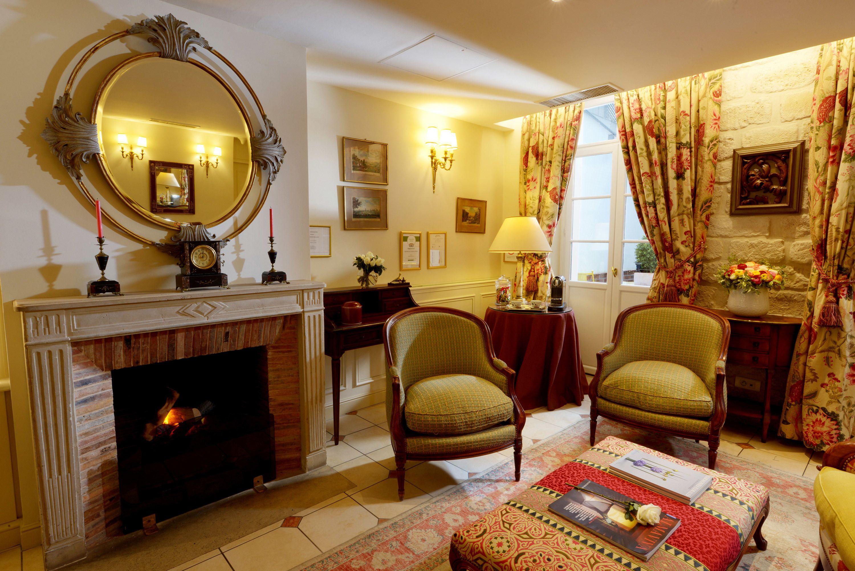 Le Relais Montmartre 4* Parigi