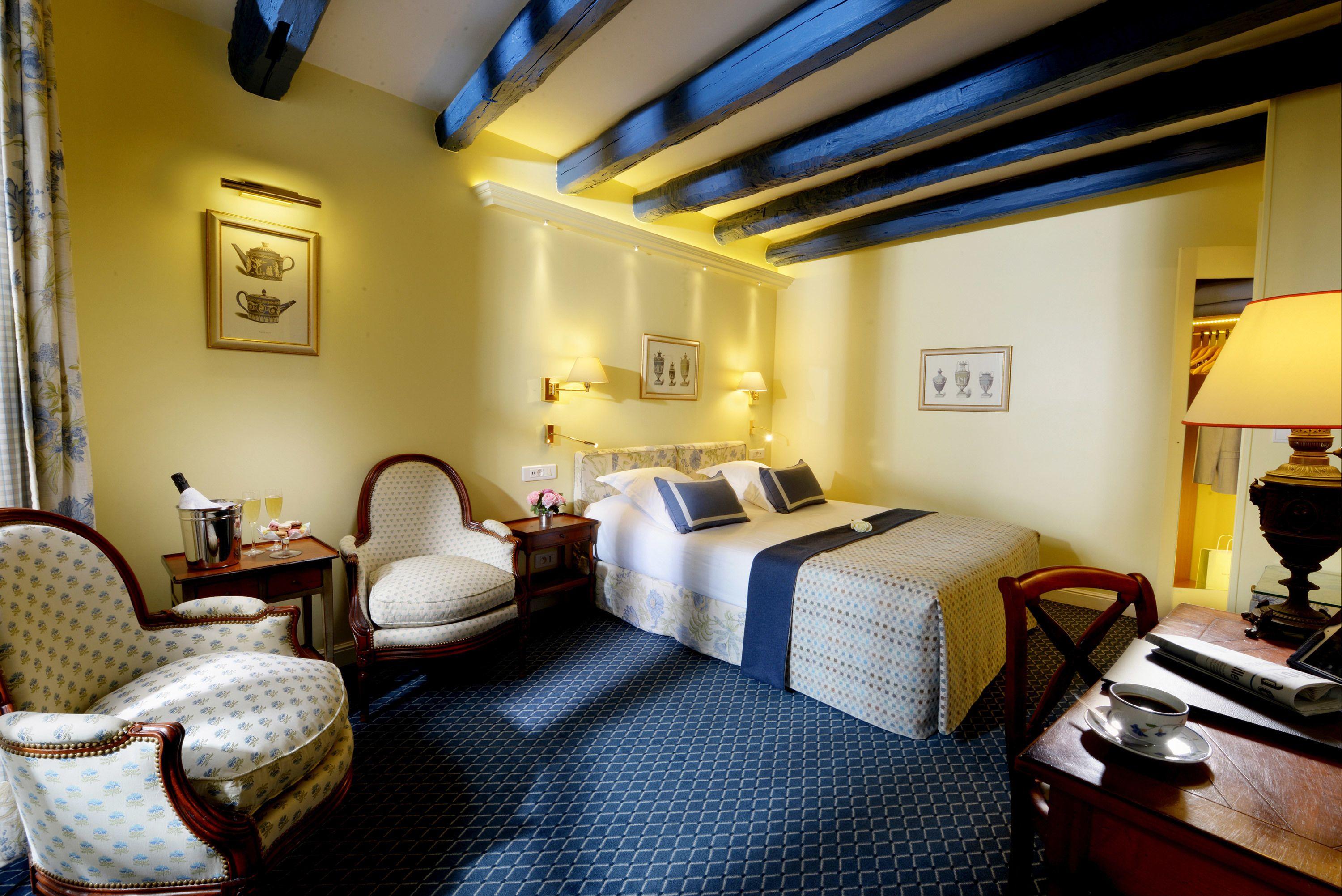 Le Relais Montmartre 4*