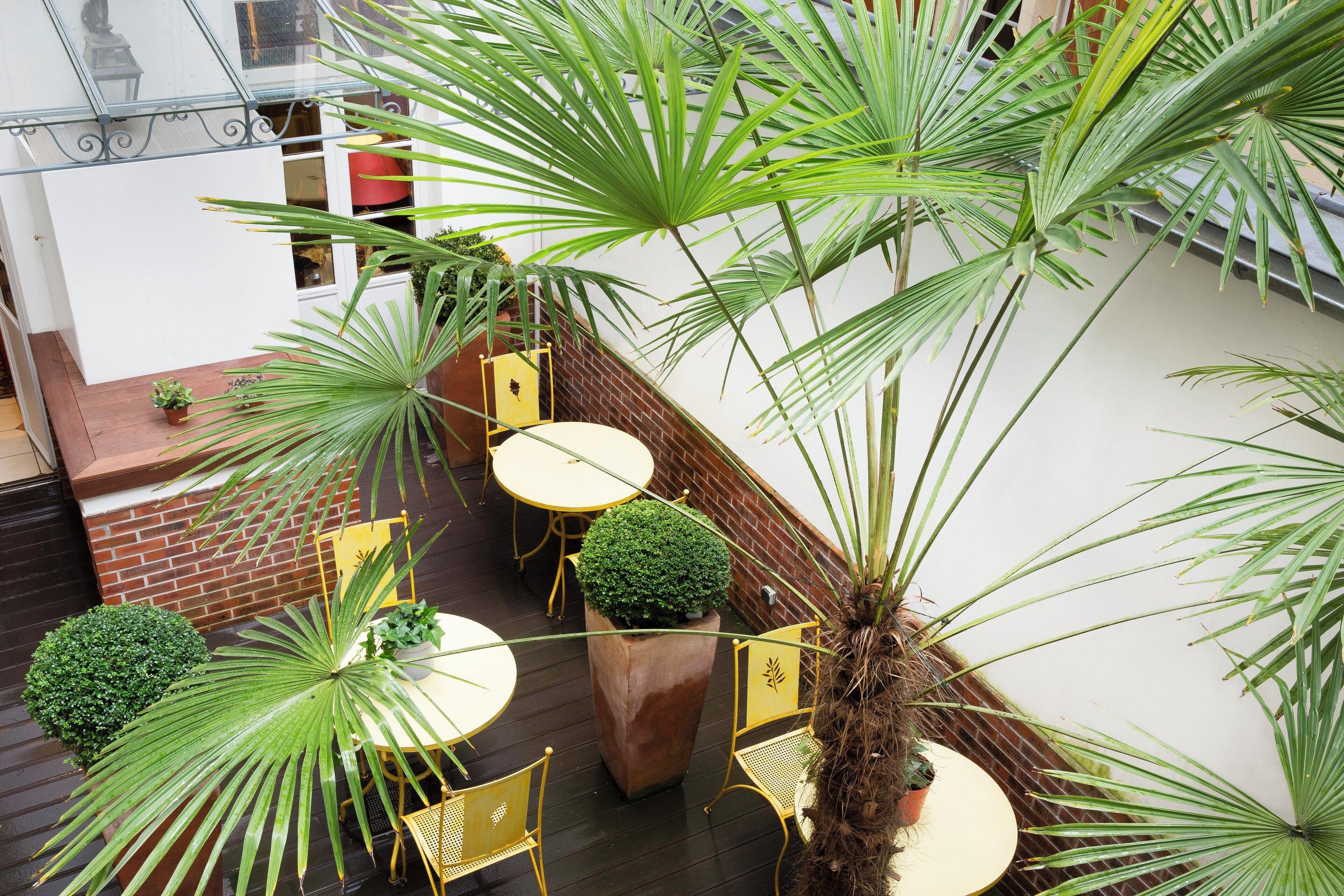 Le Relais Montmartre Hotel