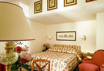 Hotel Le Relais Montmartre Paris